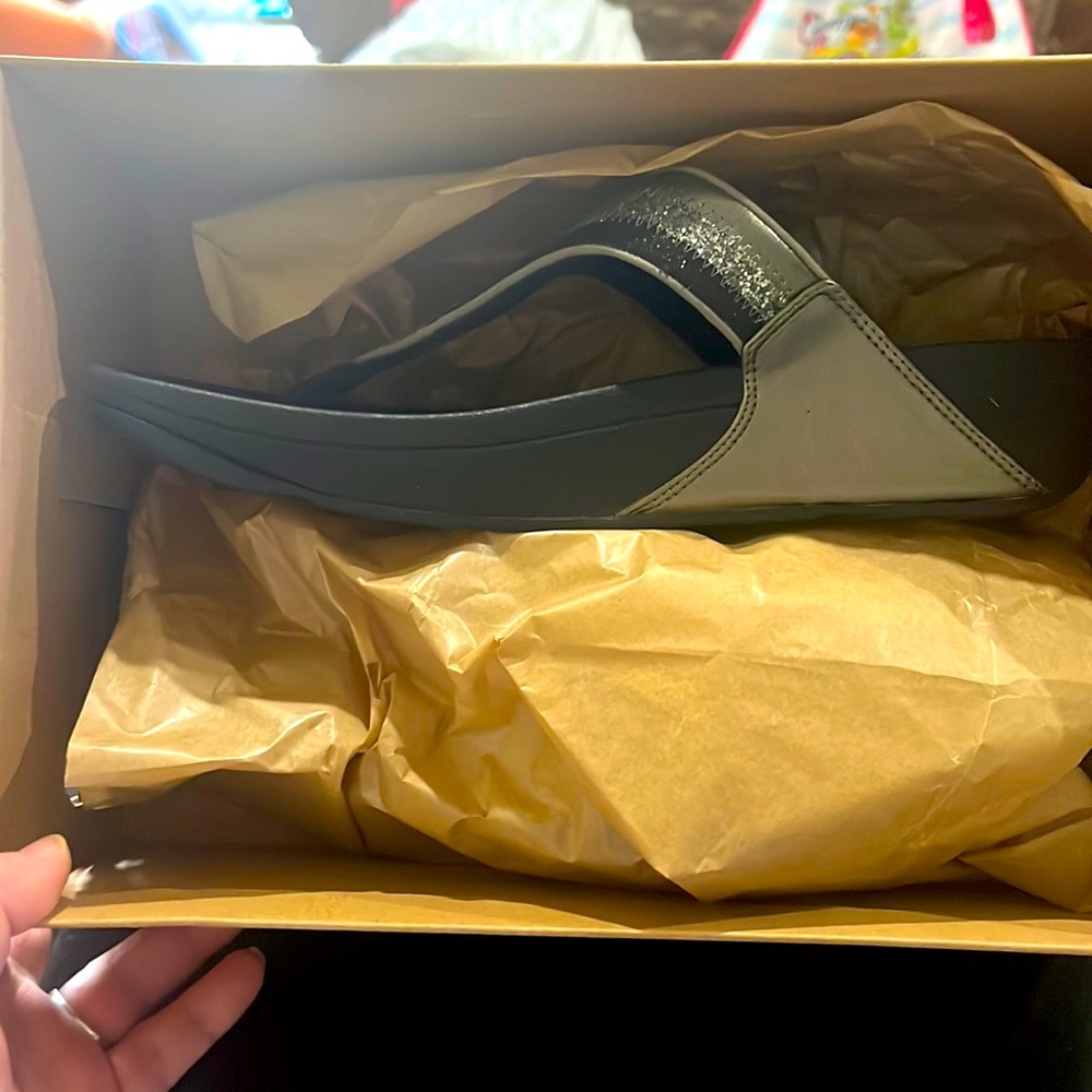 FitFlop Lulu Ombré Glitter Toe -Post Sandles Pewter Grey New In Box size 10